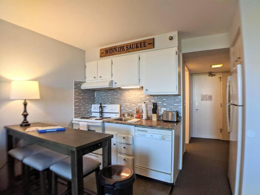 Cute Cedar Lodge Studio With Balcony & Lake Views! Laconia Exterior foto